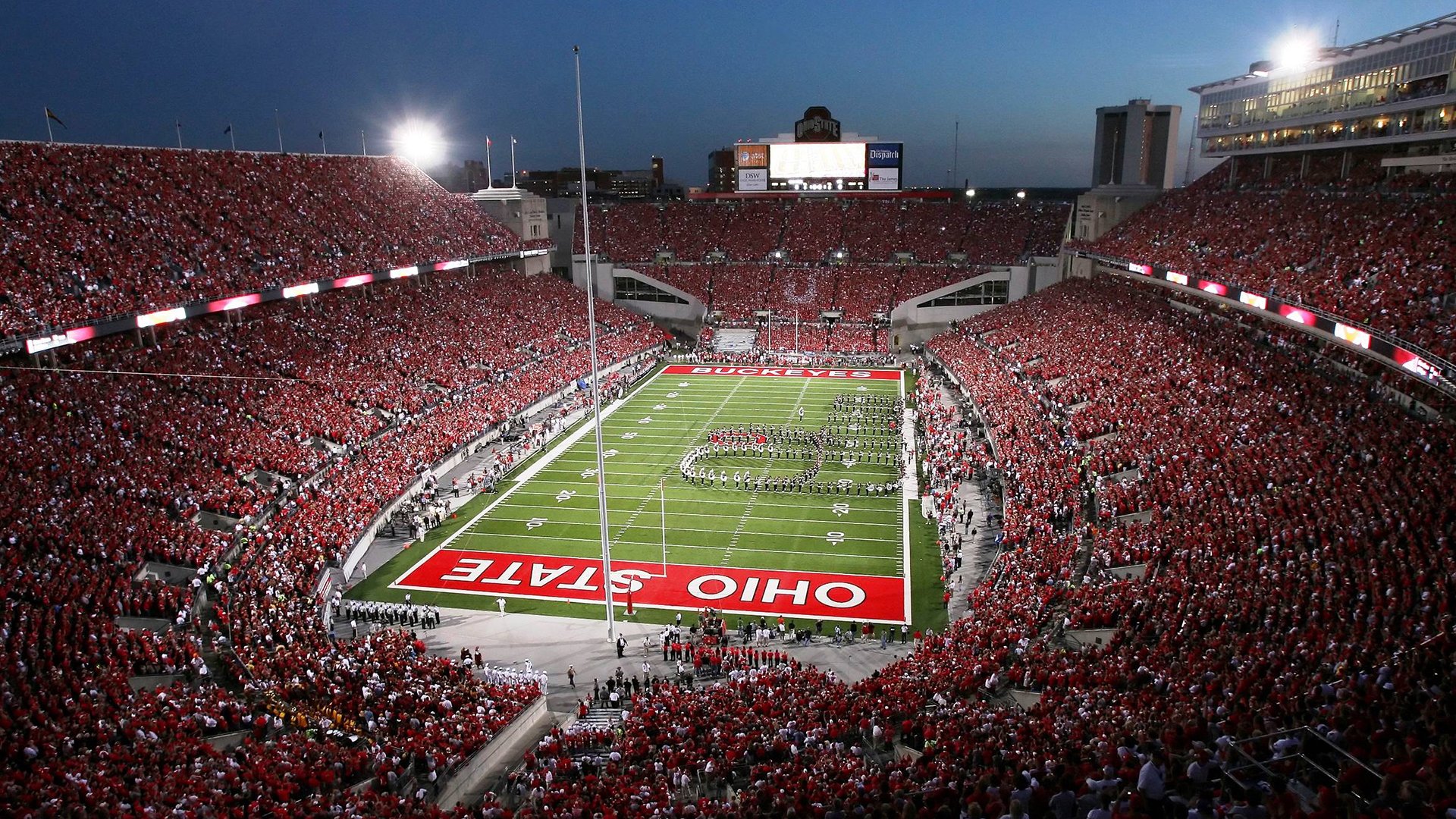 融合“足球+大健康”理念,推动全民体育健康产业发展,足球运动在全民健身中的意义